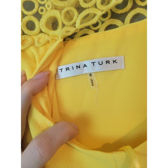 Trina Turk Bliss Embroidered Mesh Shift Dress Yellow Size 6 NWOT Elegant - Picture 8 of 13